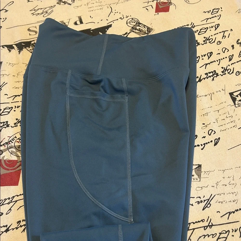 Elegant Women's Slate Blue Jeggings